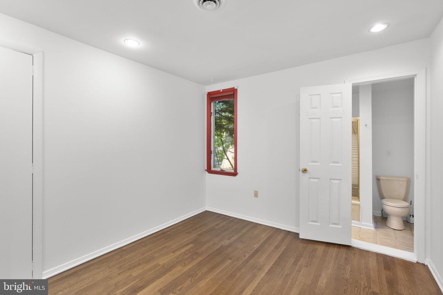 7512 Far Hills Drive photo 29