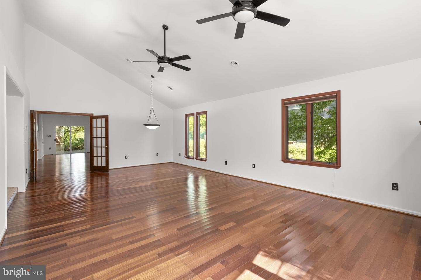 7512 Far Hills Drive photo 6