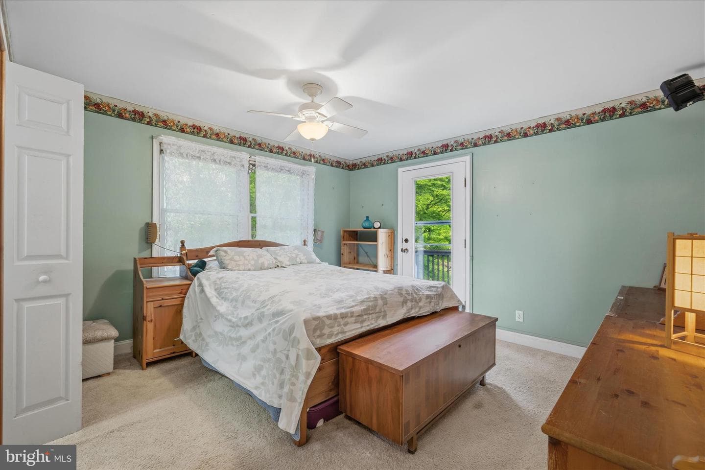 10913 Summit Avenue photo 11