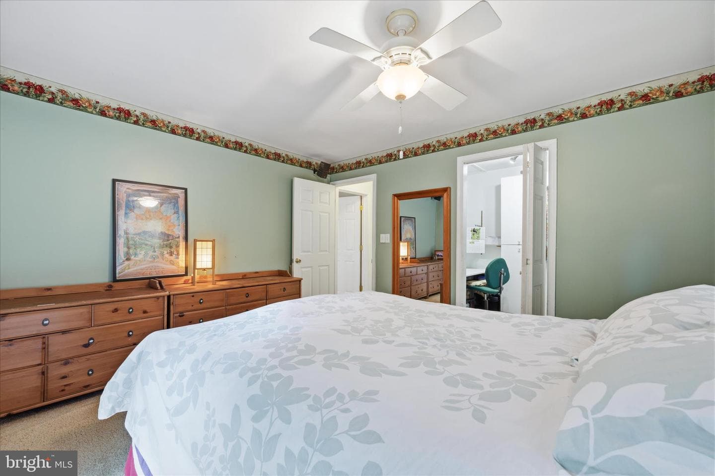 10913 Summit Avenue photo 13
