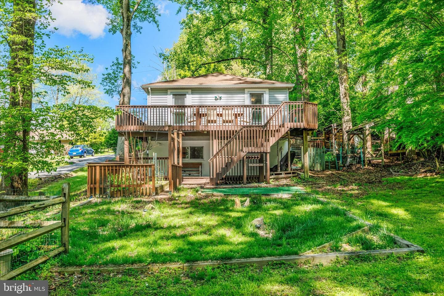 10913 Summit Avenue photo 43