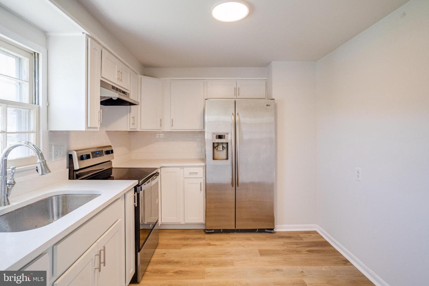 5611 Chelwynd Road photo 11