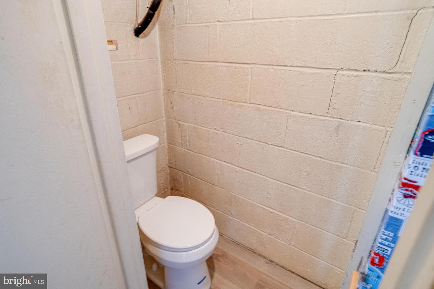 5611 Chelwynd Road photo 18
