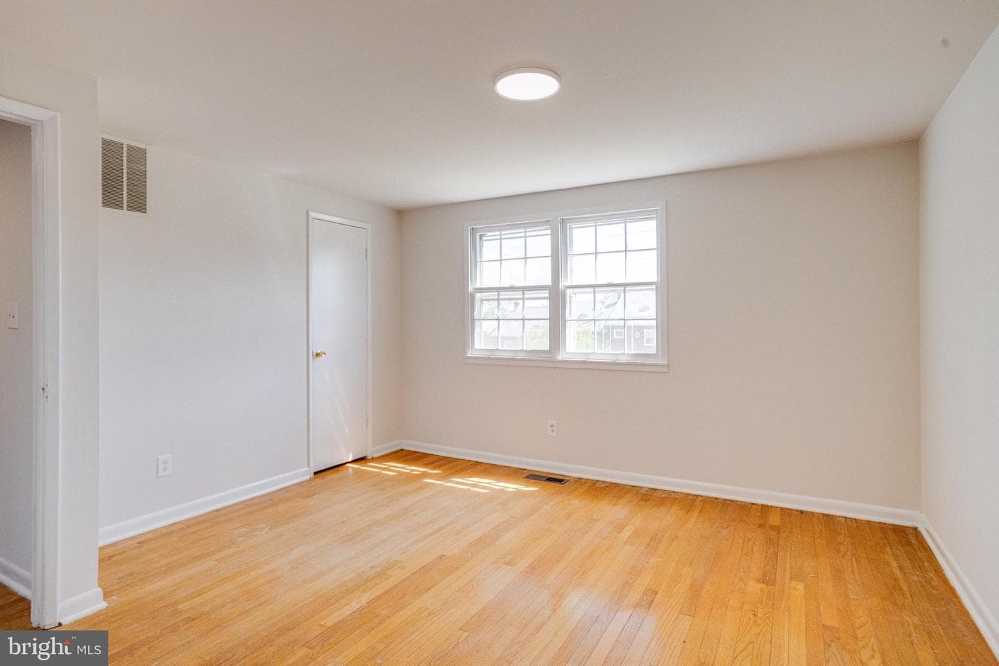 5611 Chelwynd Road photo 21
