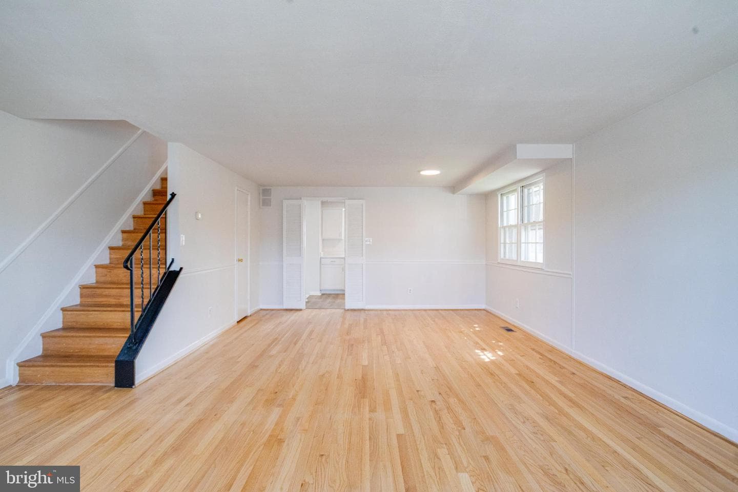 5611 Chelwynd Road photo 3