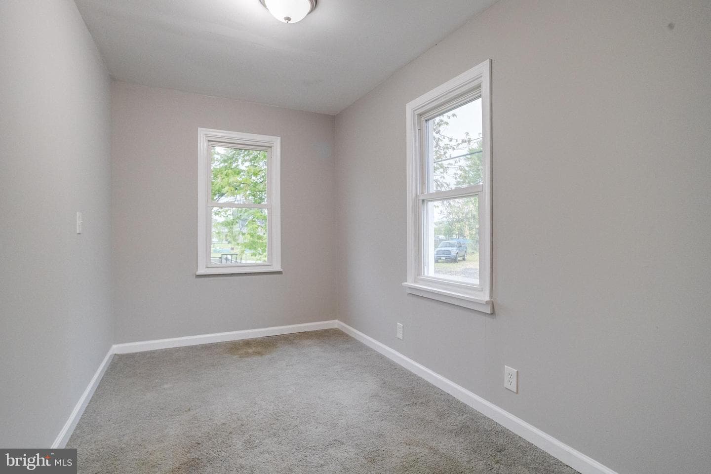 5 Homeland Avenue photo 3