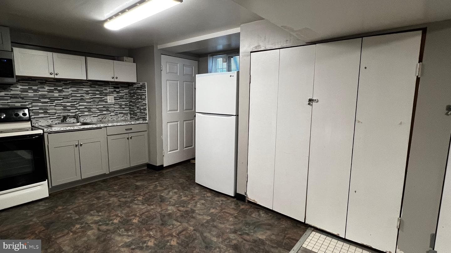 2024 Kennicott Road photo 22