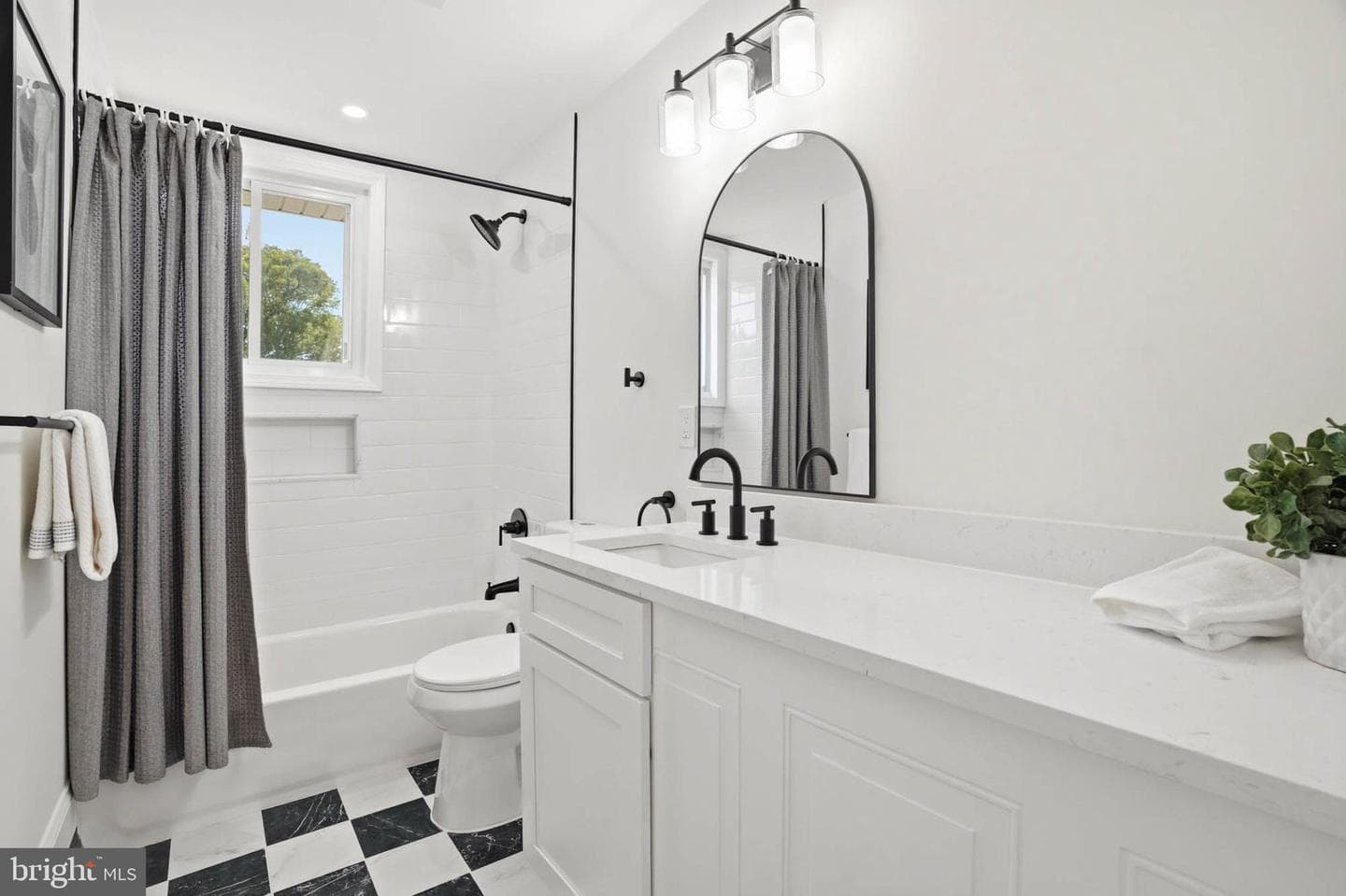 1004 Flagtree Lane photo 17