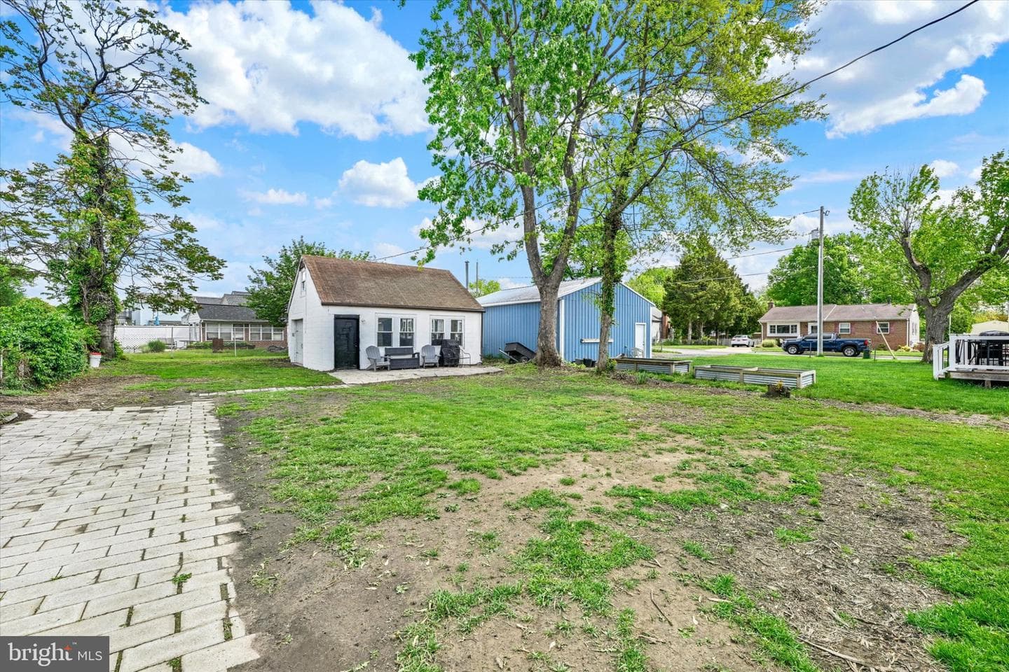 521 Riverside Drive photo 24
