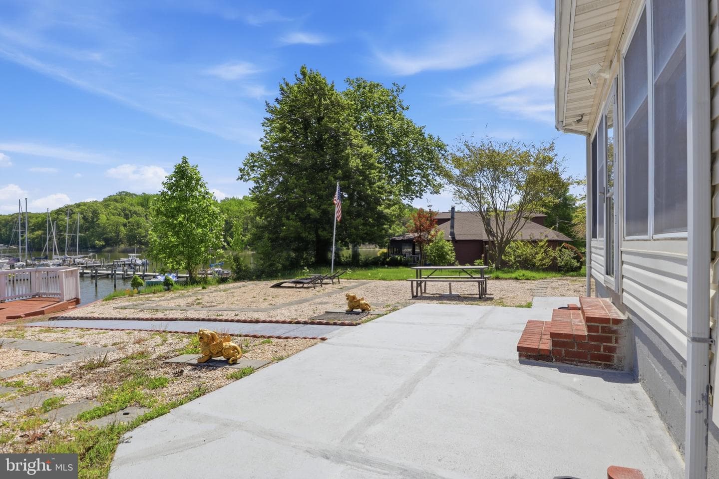 2304 Poplar photo 17