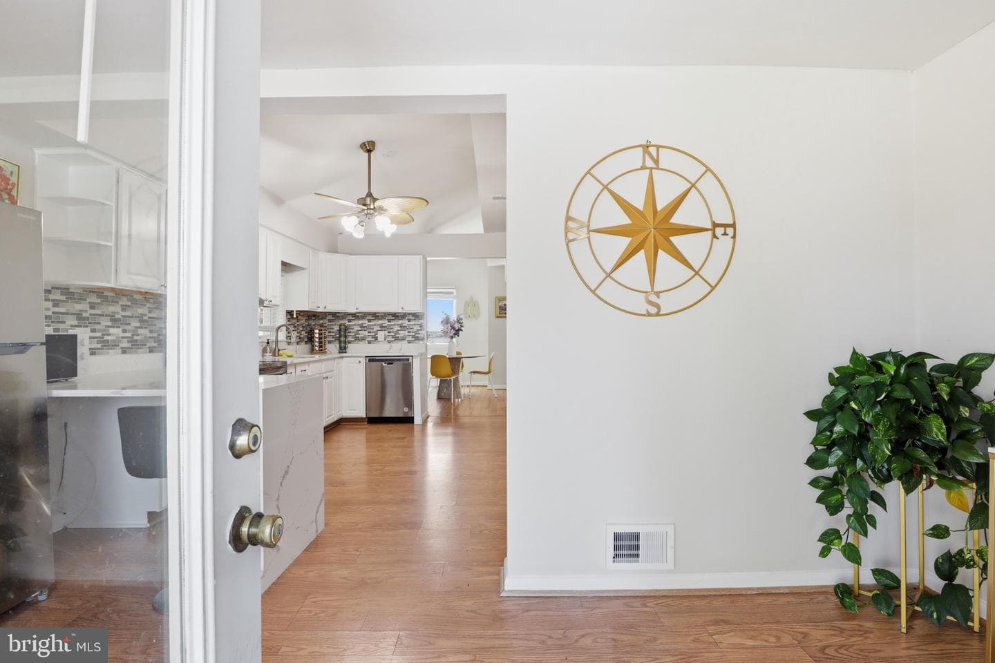 2304 Poplar photo 19
