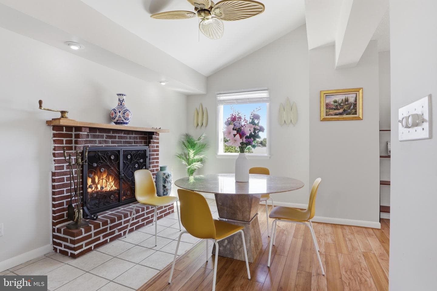 2304 Poplar photo 23