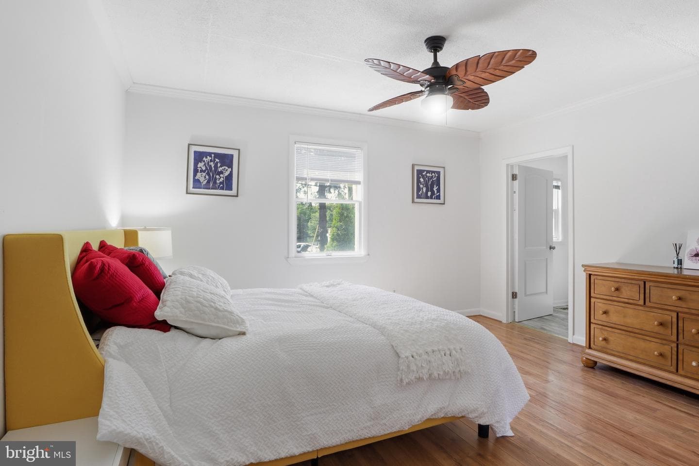 2304 Poplar photo 32