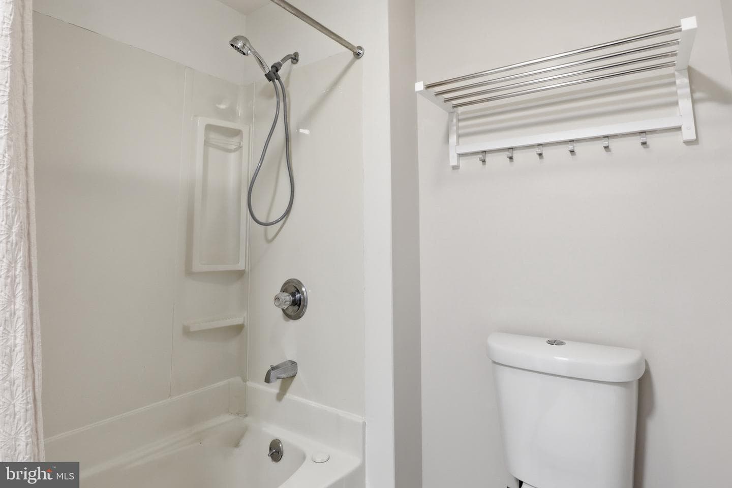 2304 Poplar photo 43