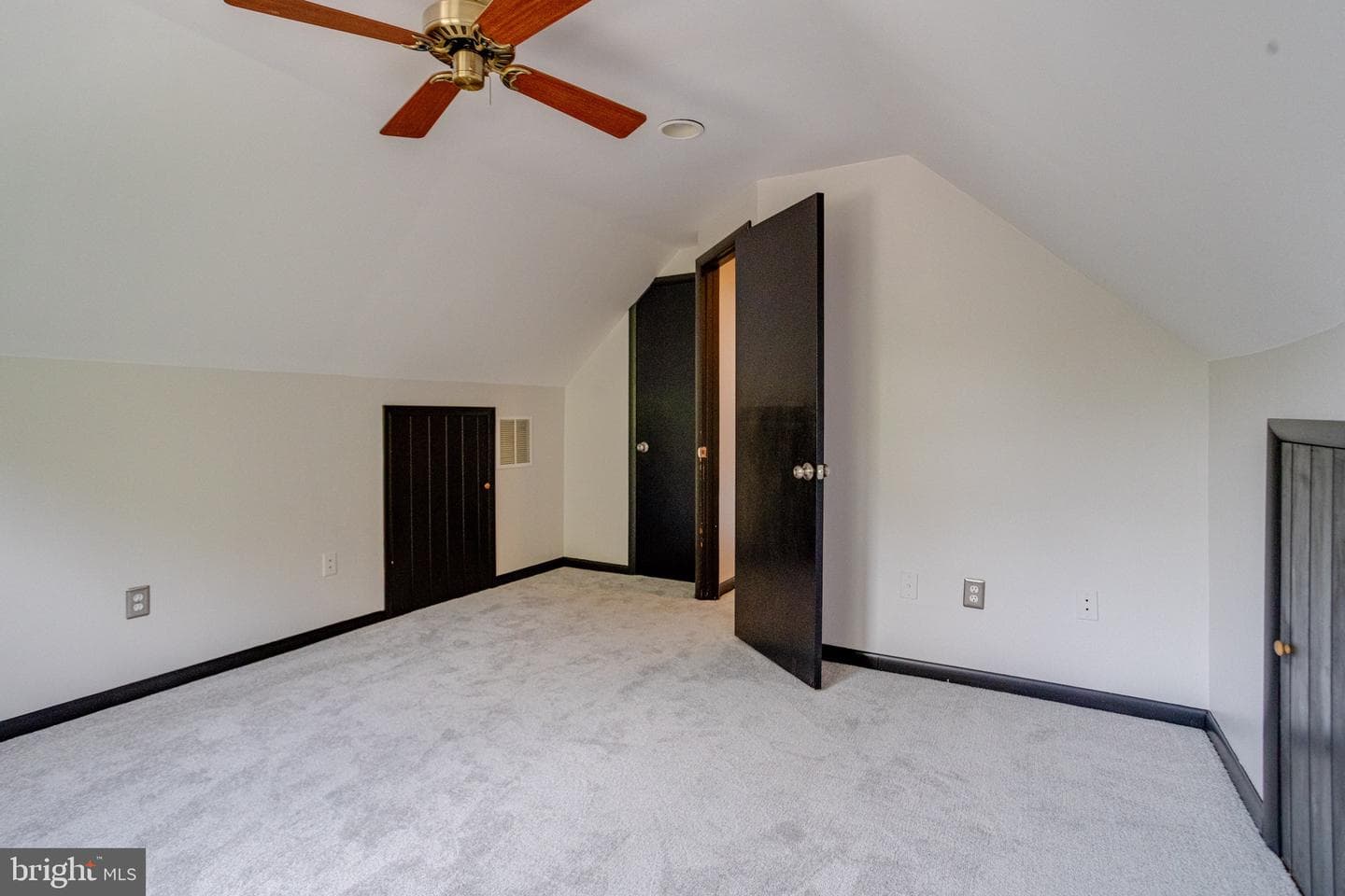 3116 California Avenue photo 32