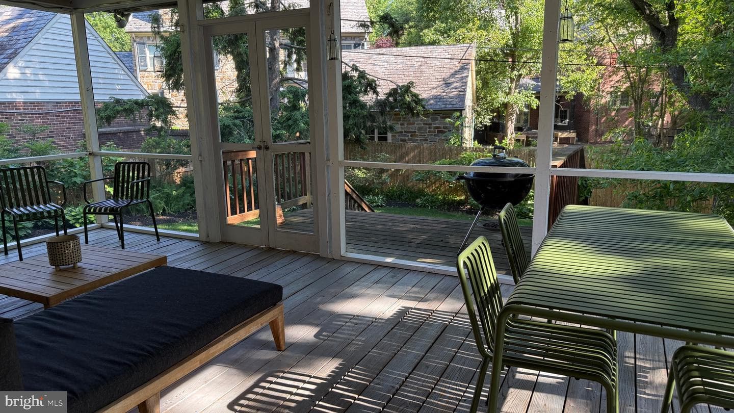 602 Kingston Road photo 12