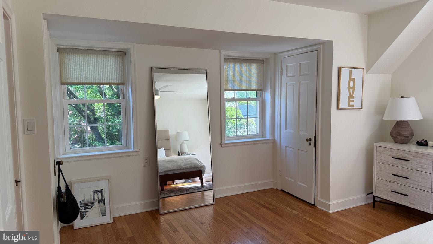 602 Kingston Road photo 17
