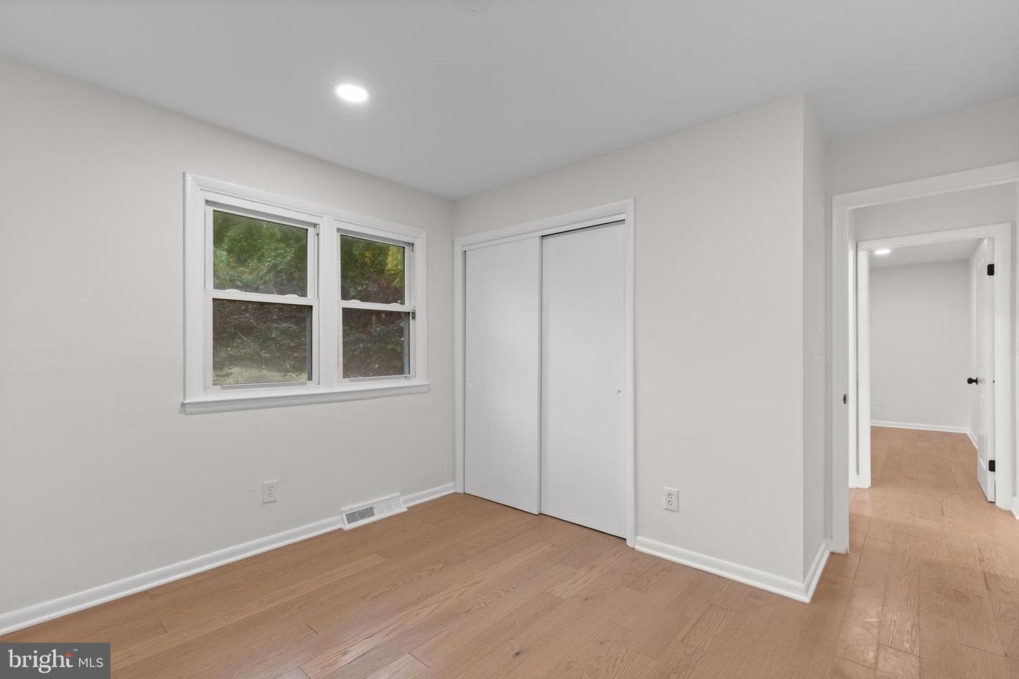 5434 Dogwood photo 14