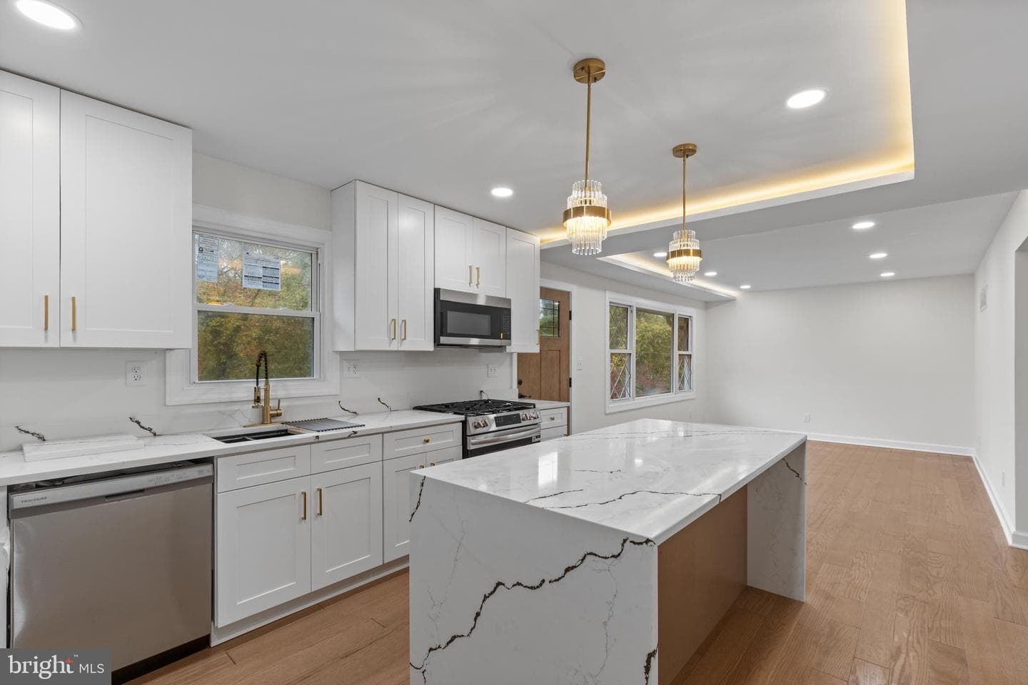 5434 Dogwood photo 4
