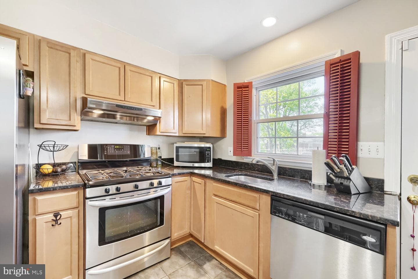 1827 Edgewood Road photo 13
