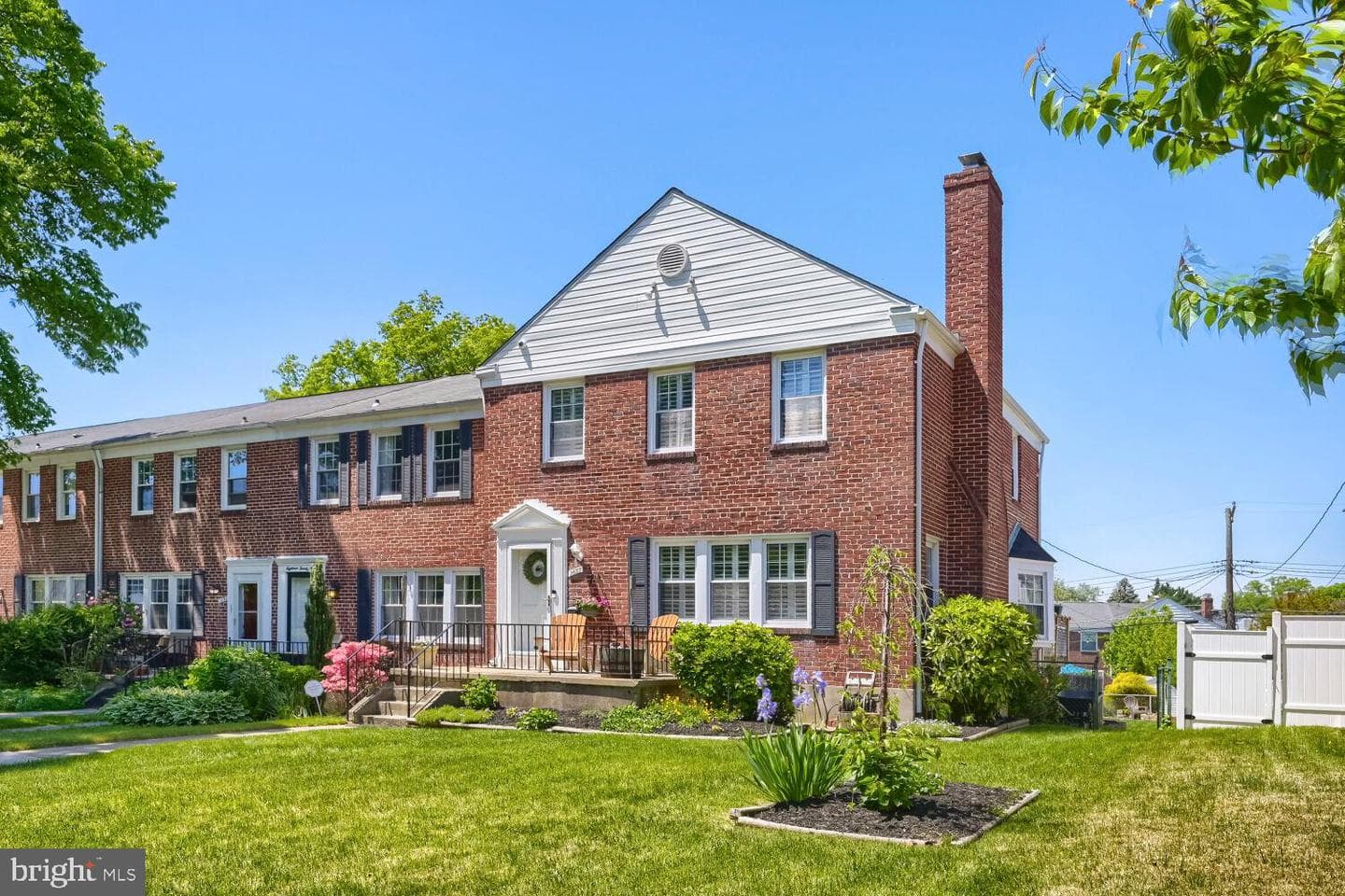 1827 Edgewood Road photo 2