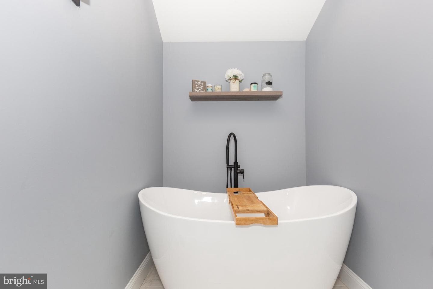 15016 Wheeler Lane photo 30