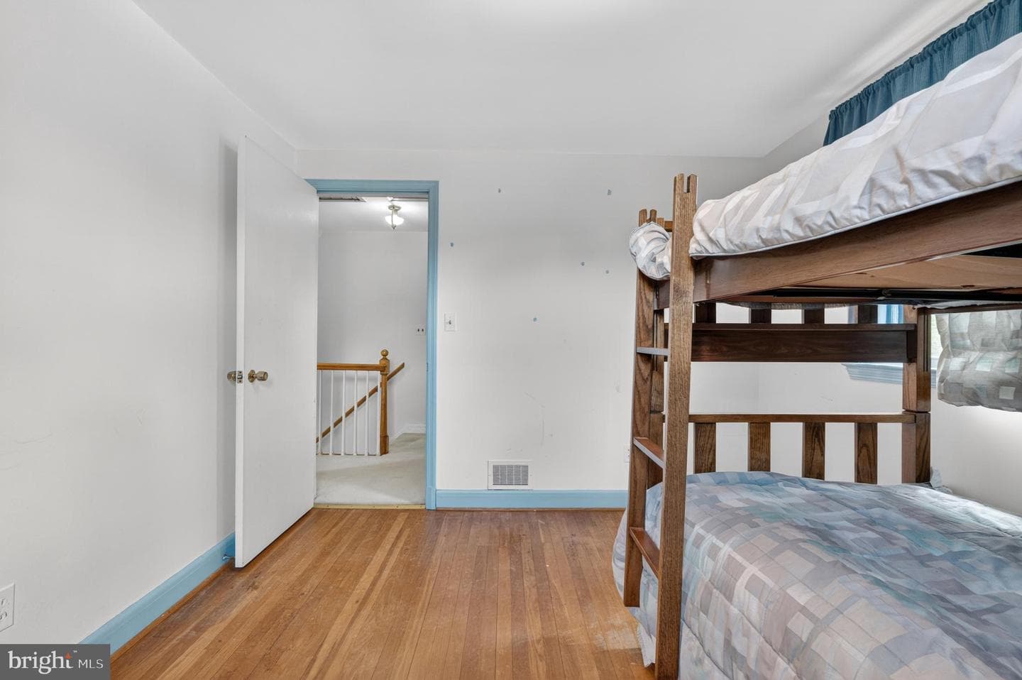 112 Gorsuch photo 20