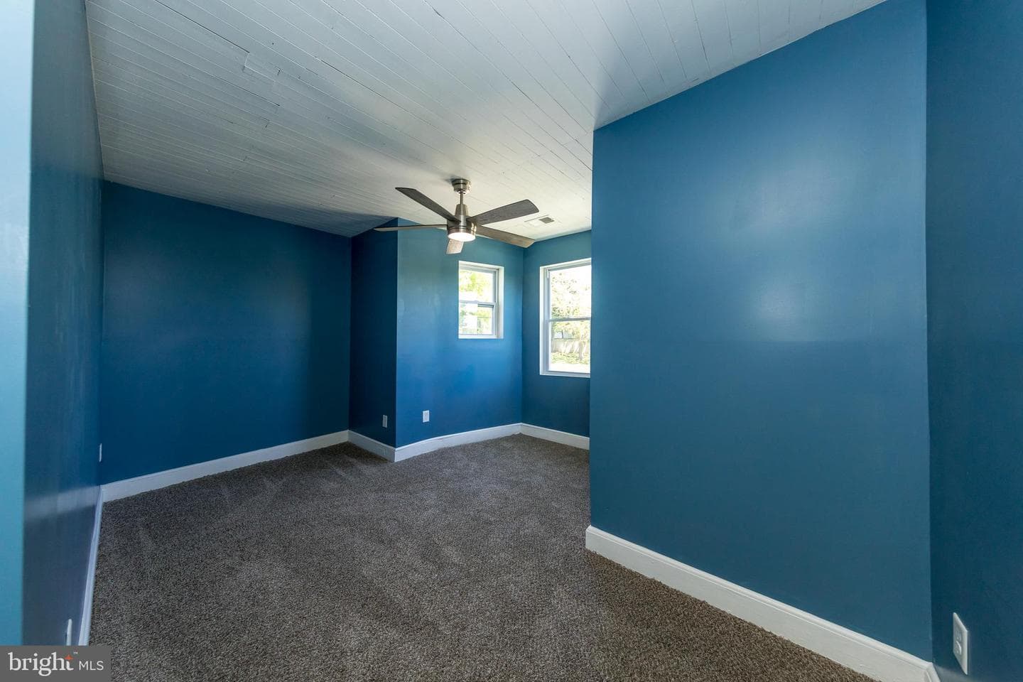1820 Arbutus Avenue photo 23