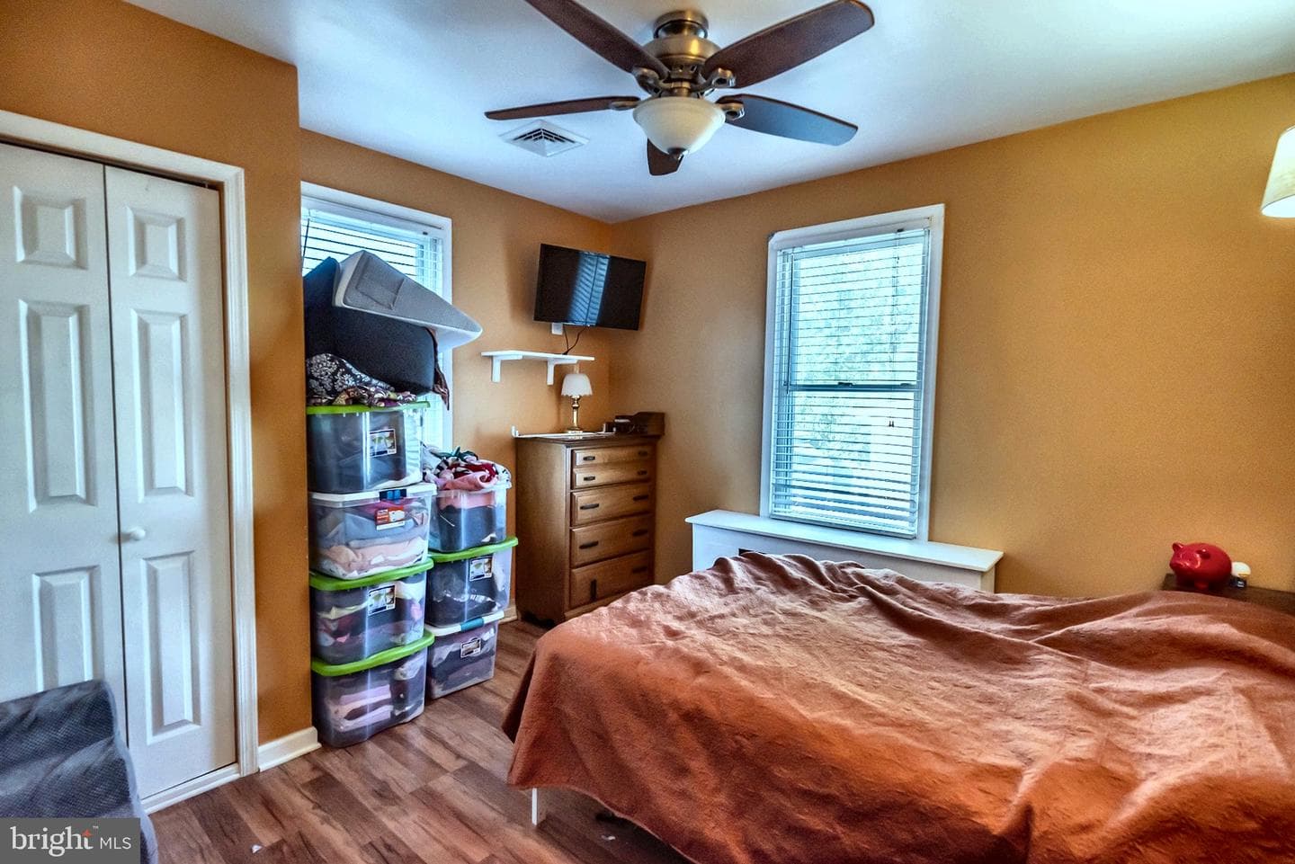 119 Leslie Avenue photo 12
