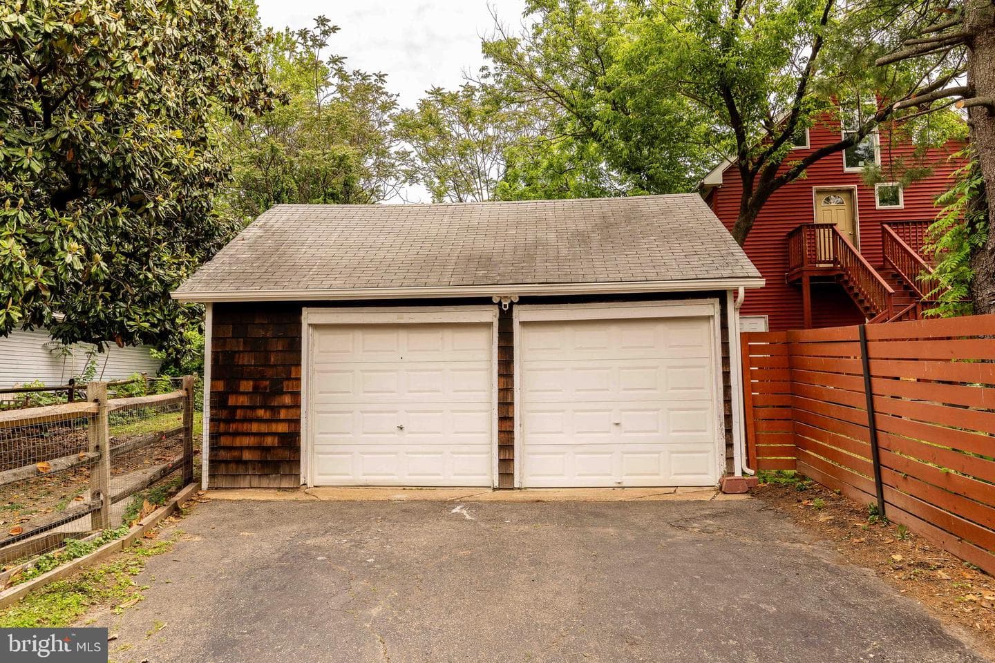 1823 Mayfield Avenue photo 24