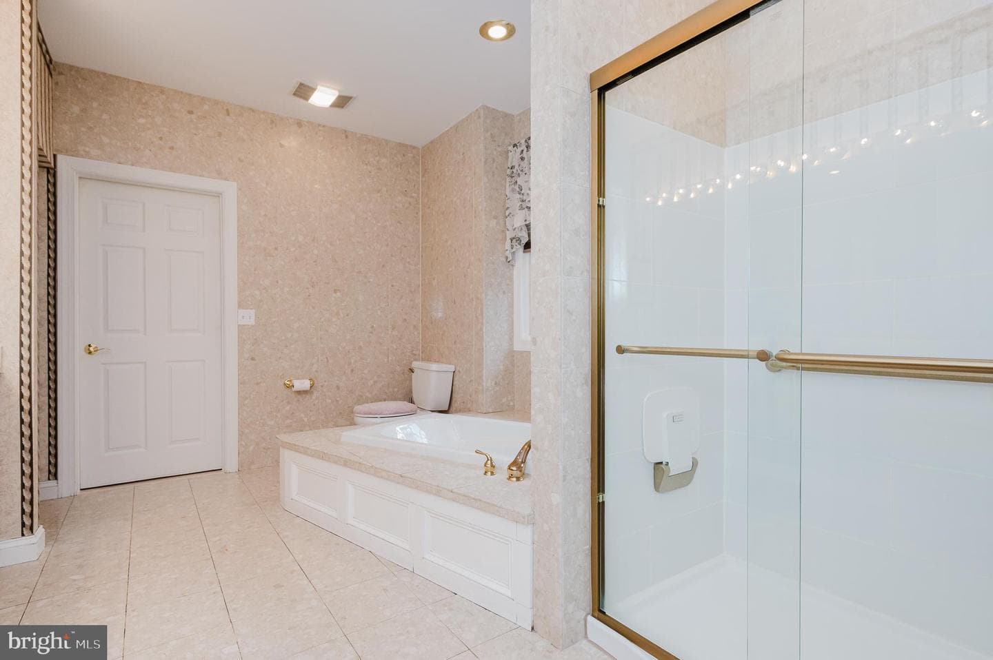 11604 Jerome Avenue photo 14