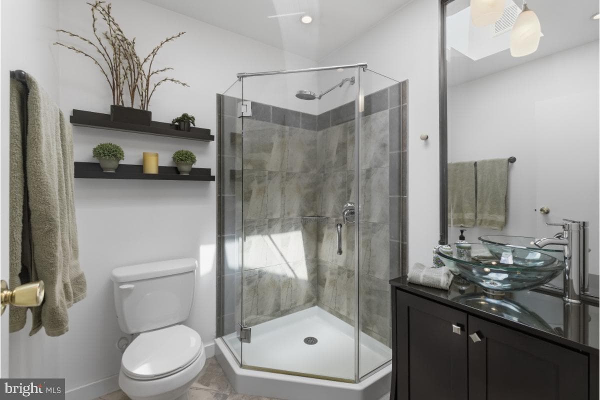 1304 Woodbridge Road photo 15