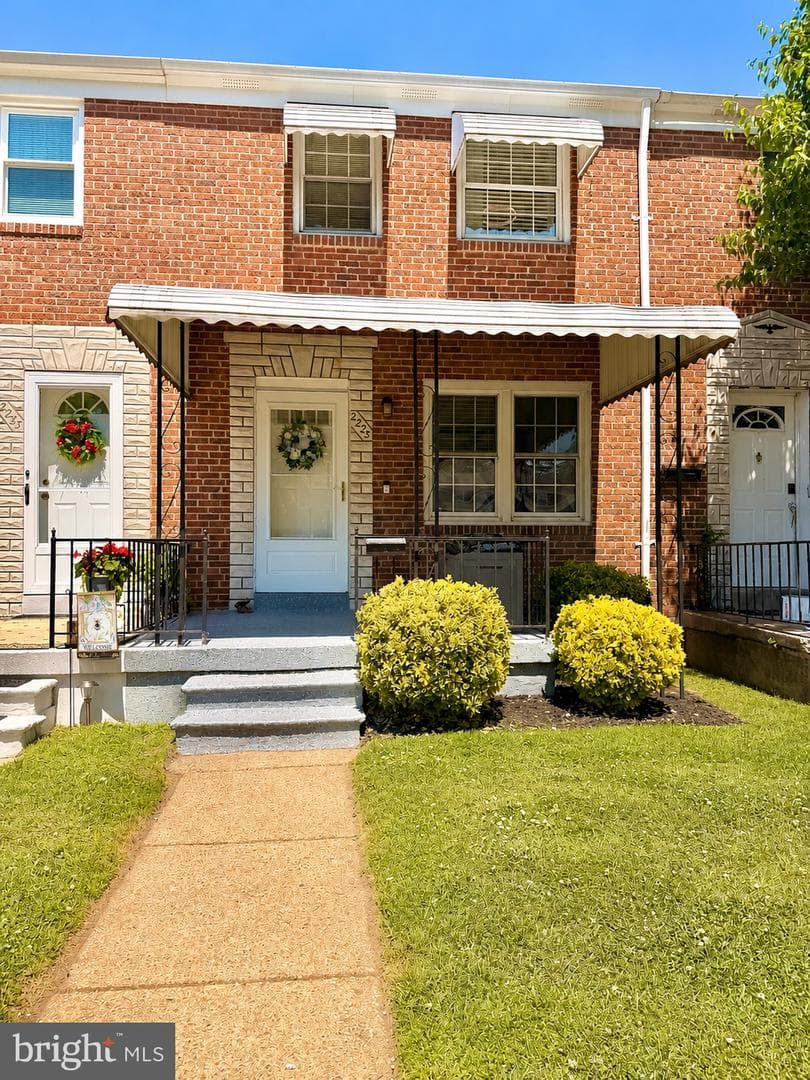 2235 Southorn Road photo 2