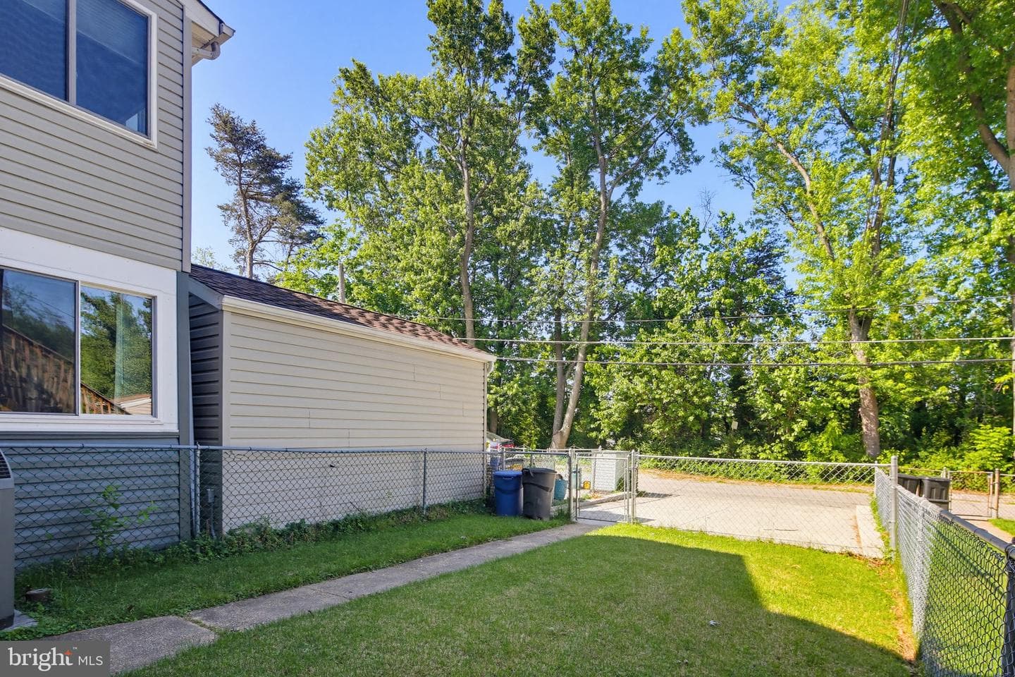 1163 Linden Avenue photo 34
