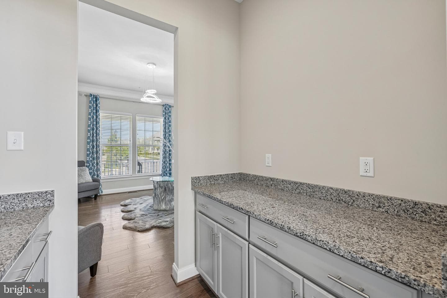 6517 Totteridge photo 18
