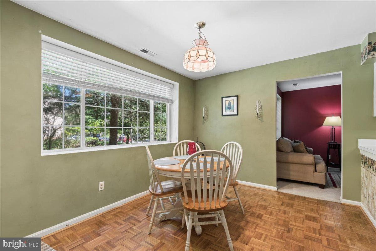 402 Rockfleet Road #102 photo 16