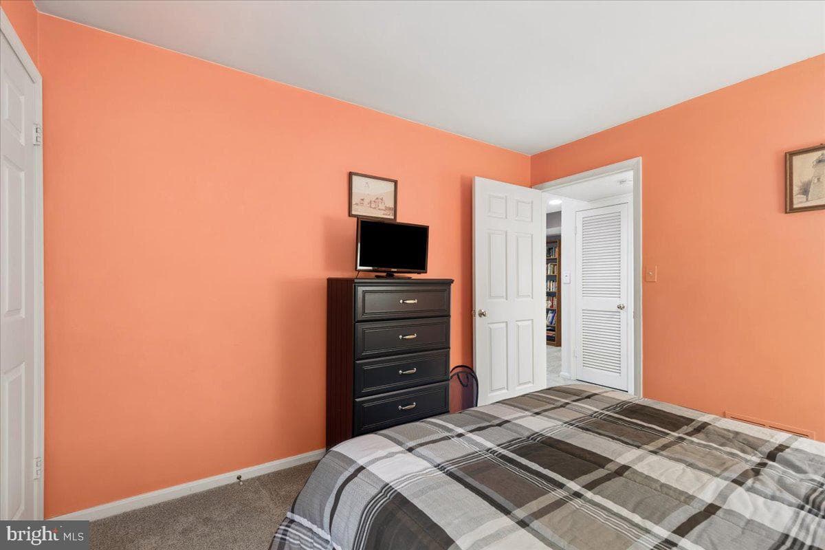402 Rockfleet Road #102 photo 36