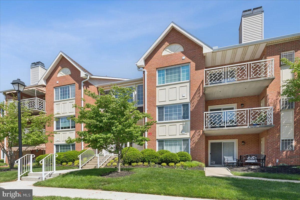 402 Rockfleet Road #102 photo 4