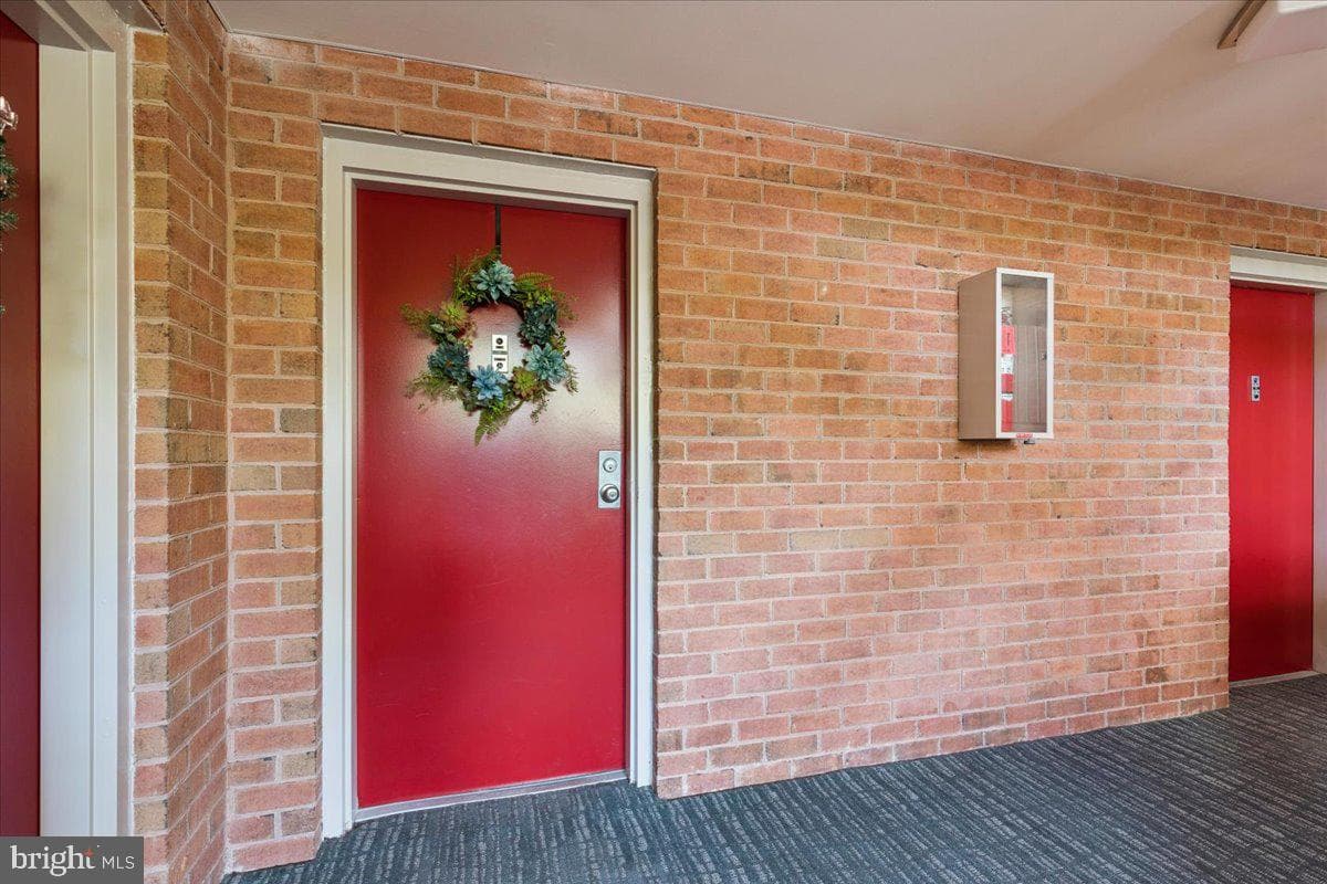 402 Rockfleet Road #102 photo 5