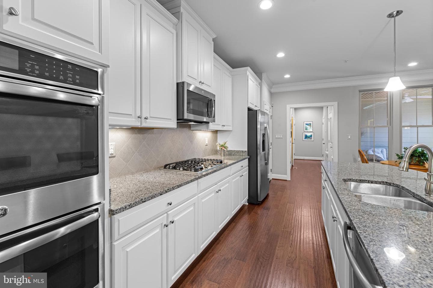 6914 Summit Circle photo 14