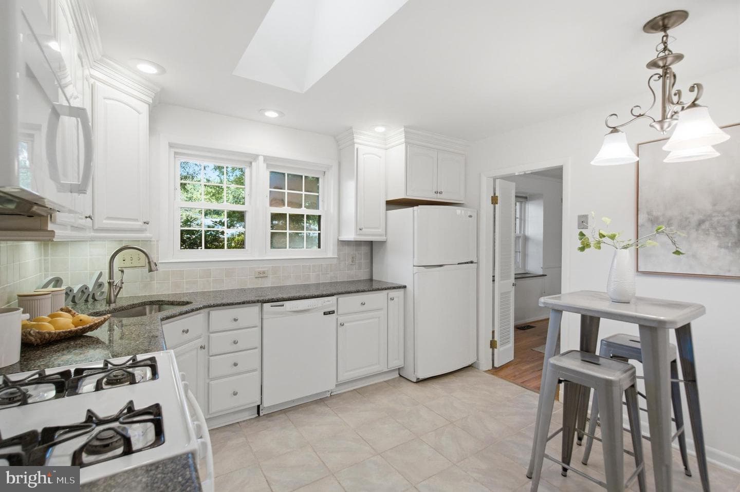 220 Solway Road photo 11