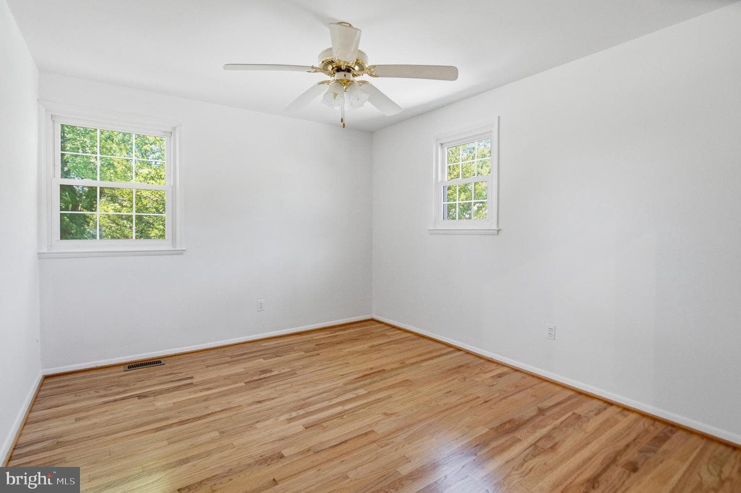220 Solway Road photo 17