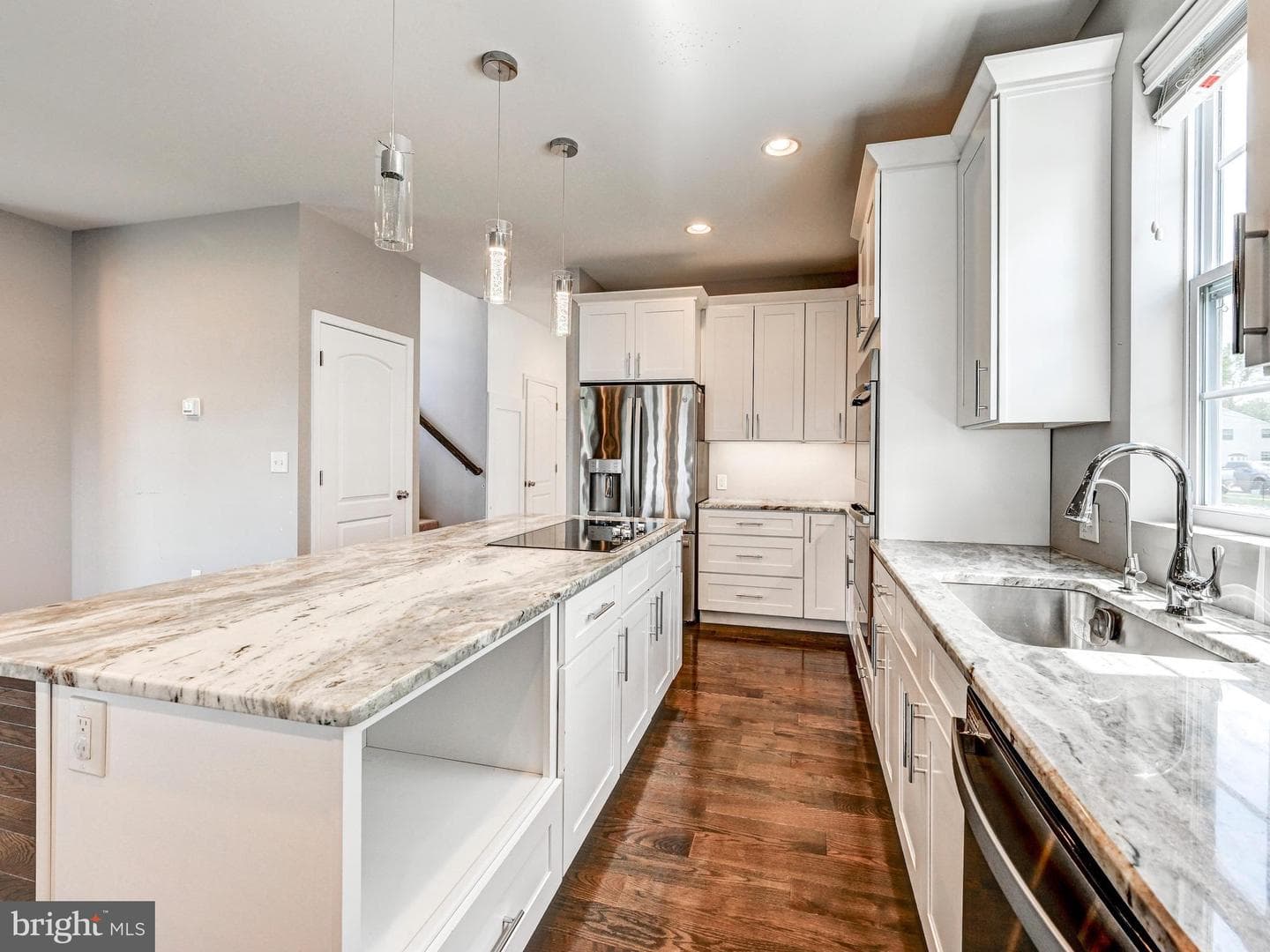 13206 Cherwin Avenue photo 13