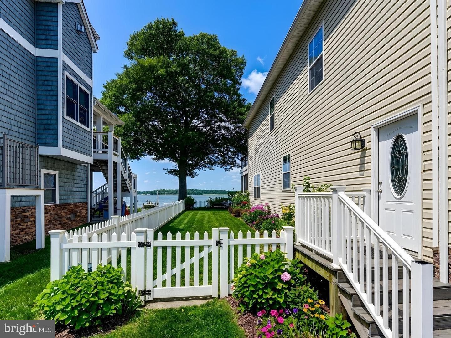 13206 Cherwin Avenue photo 2