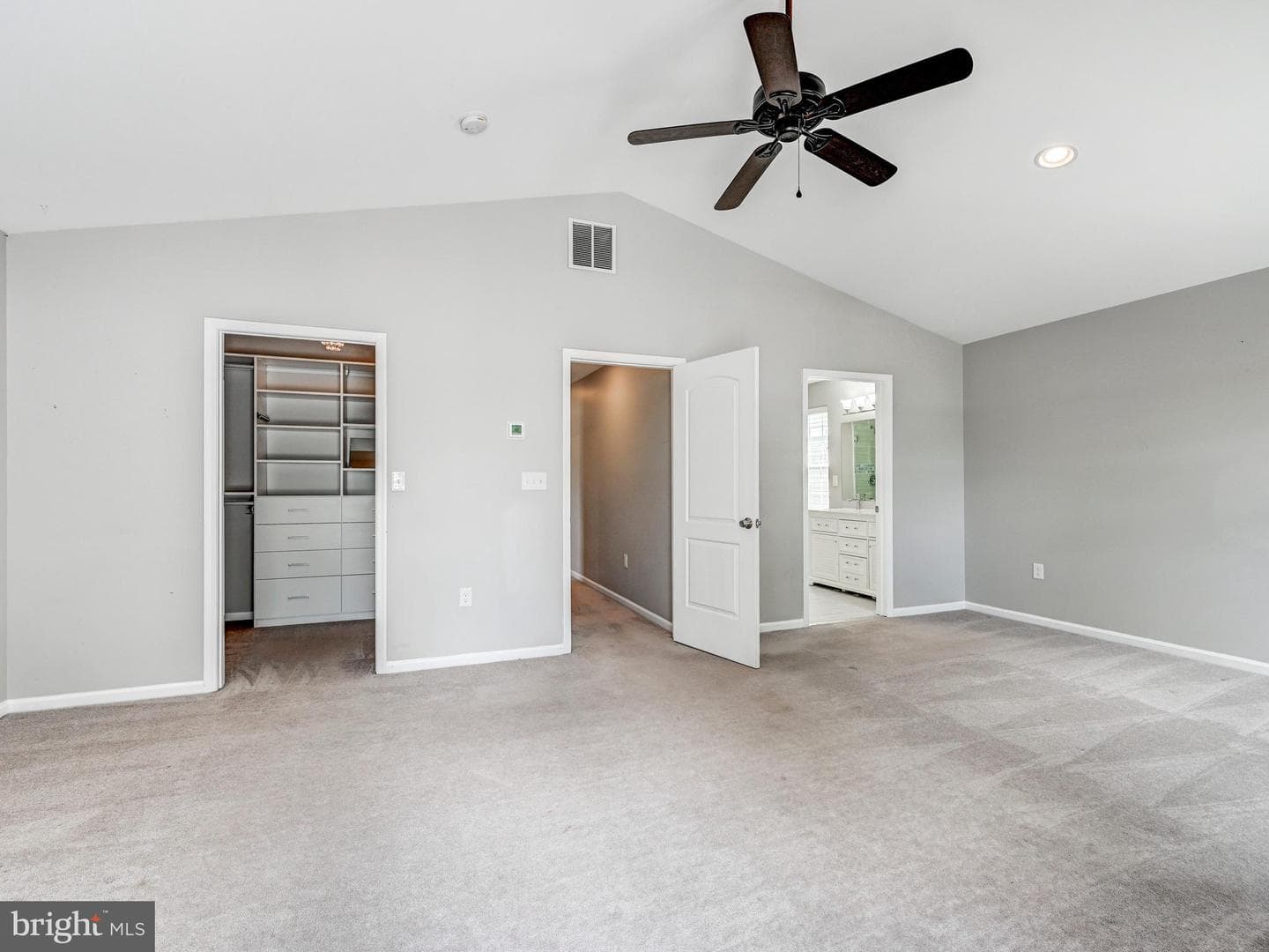 13206 Cherwin Avenue photo 23
