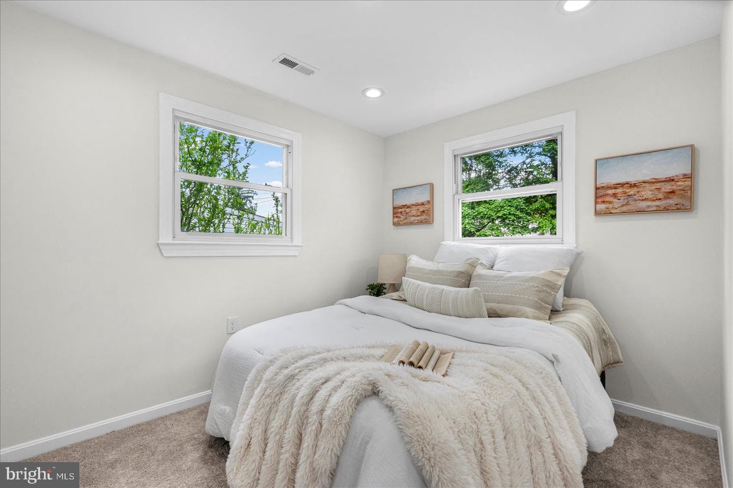 741 Leafydale Ter photo 10