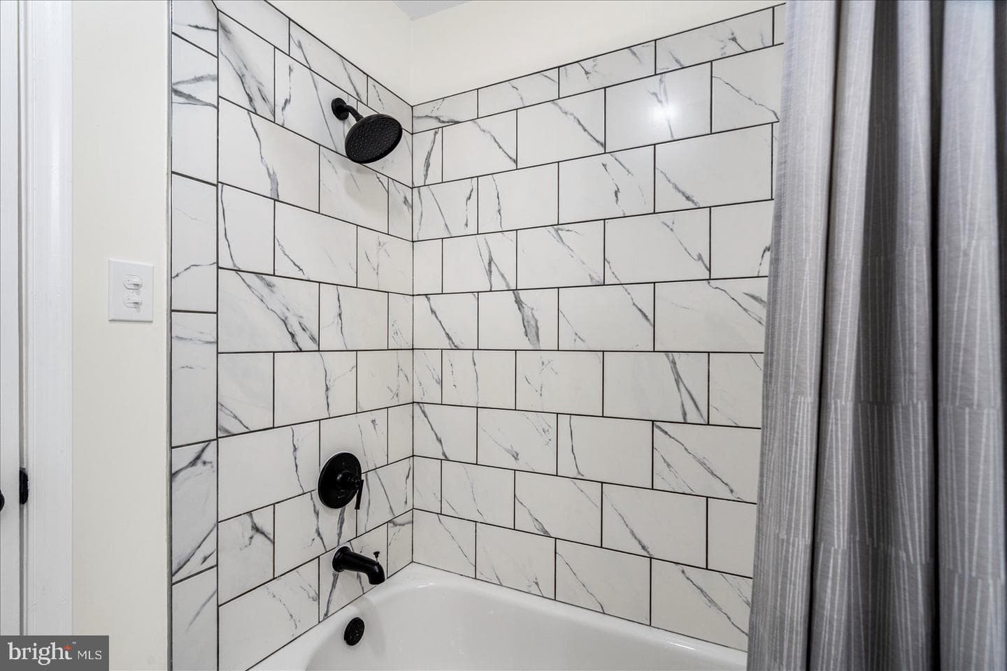 741 Leafydale Ter photo 15