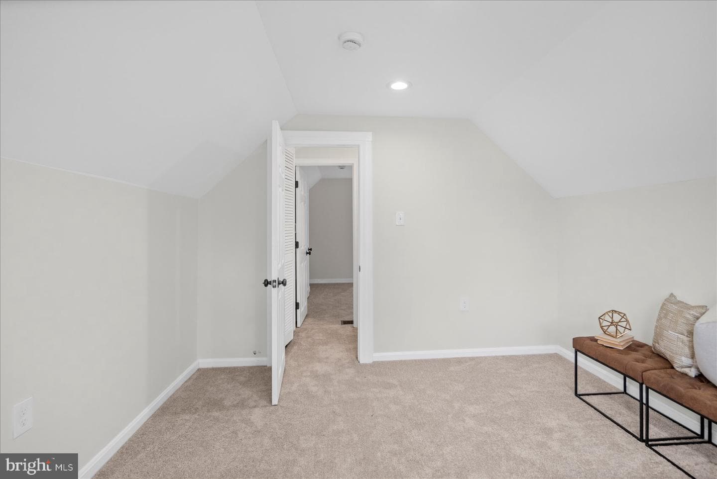 741 Leafydale Ter photo 32
