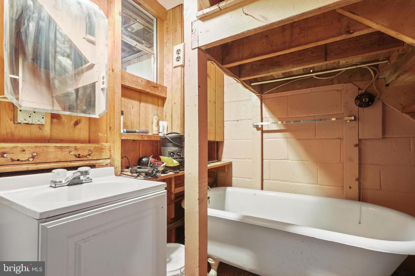 1569 Williams Avenue photo 27