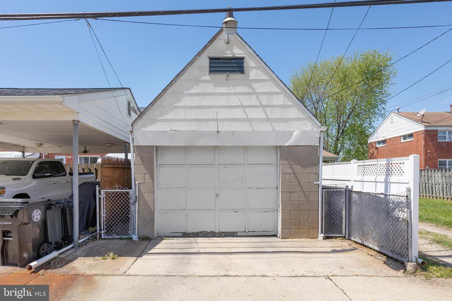 1569 Williams Avenue photo 31